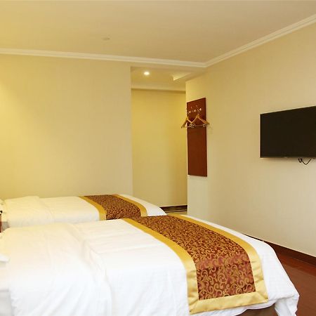 Greentree Inn Zhejiang Taizhou Tiantai Bus Station Express Hotel Eksteriør billede