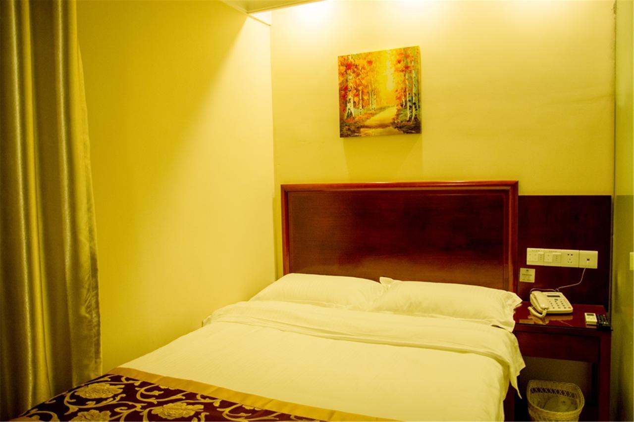 Greentree Inn Zhejiang Taizhou Tiantai Bus Station Express Hotel Eksteriør billede